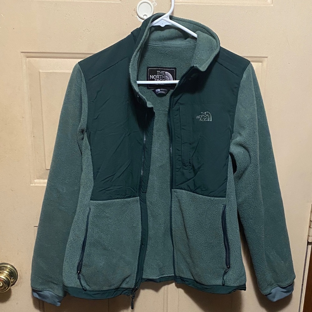 The North Face Women's Two-Tone Green Utility Jacket